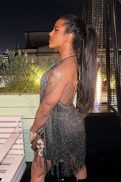 Foto 1 di Jasmine Fox transescort Milano
