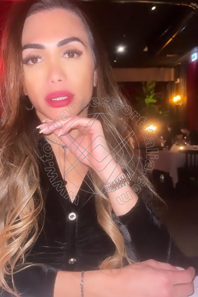 Foto 61 di Nina La Vera Dea transescort Milano