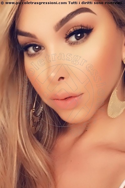 Foto selfie 44 di Carol Vendraminy Pornostar transescort Milano