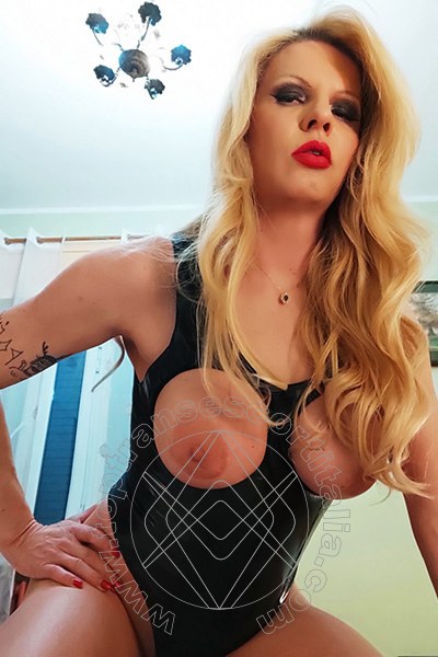 Foto selfie 6 di Chanelly Silvstedt transescort Voghera