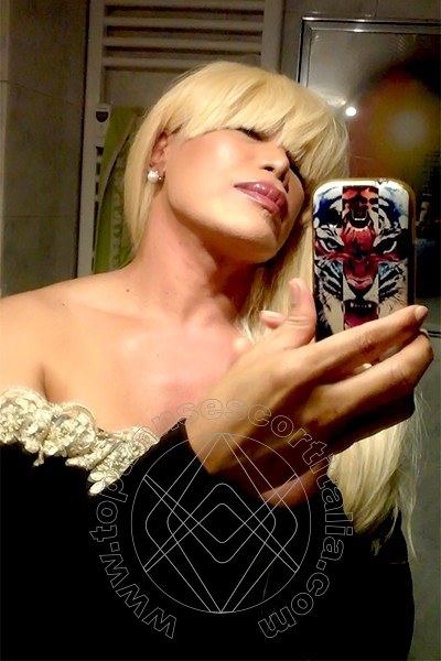 Foto selfie 366 di Nicole Vip Venturiny transescort Milano