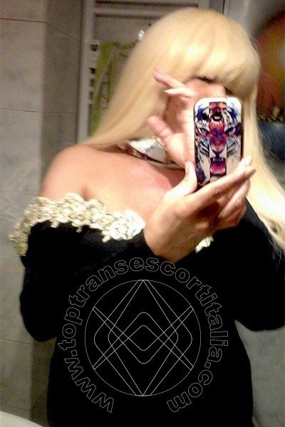 Foto selfie 901 di Nicole Vip Venturiny transescort Milano