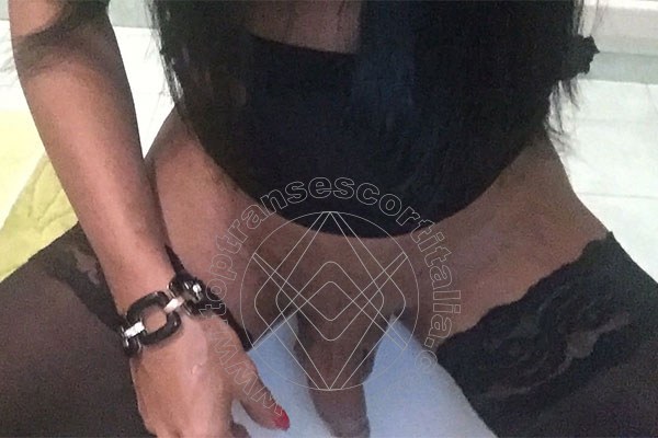 Foto selfie hot 3 di Meg Castellani transescort Cinisello Balsamo