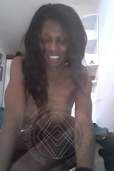 Foto selfie 11 di Graicy Ohara Pornostar transescort Colonnella