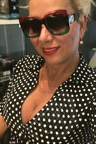 Foto selfie 16 di Bianca Voguel Pornostar transescort Milano