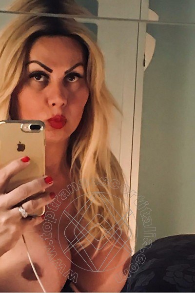 Foto selfie 19 di Bianca Voguel Pornostar transescort Milano