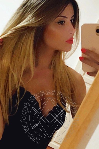Foto selfie 32 di Leticia transescort Milano