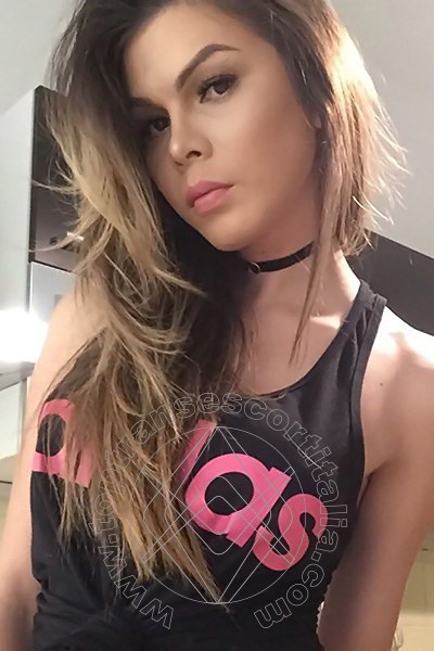 Foto selfie 78 di Thais Ferraz transescort Roma