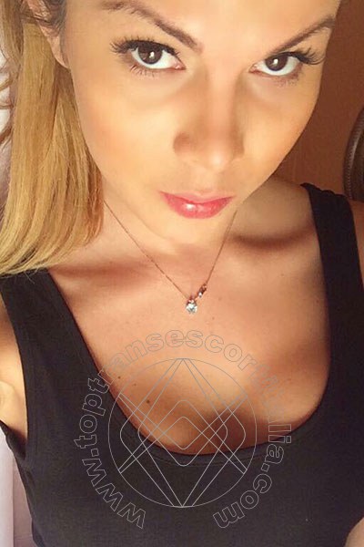 Foto selfie 70 di Thais Ferraz transescort Roma