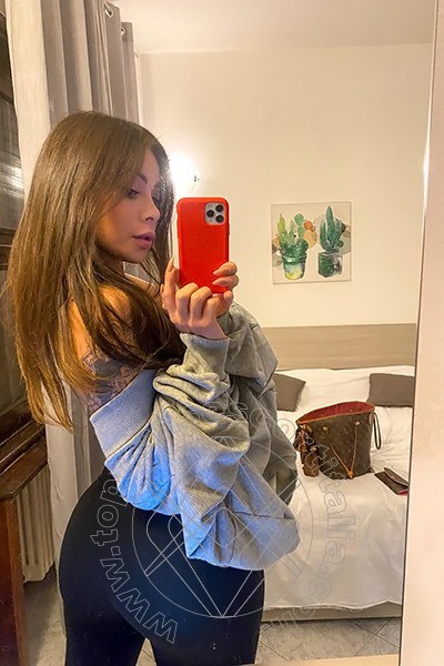 Foto selfie 49 di Thais Ferraz transescort Roma