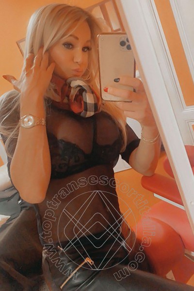 Foto selfie 414 di Pamy La Diva Stellare transescort Losanna