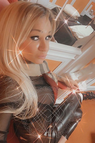 Foto selfie 411 di Pamy La Diva Stellare transescort Losanna