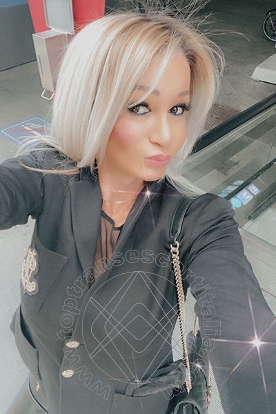 Foto selfie 403 di Pamy La Diva Stellare transescort Losanna