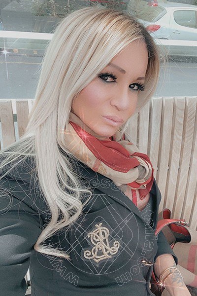 Foto selfie 383 di Pamy La Diva Stellare transescort Losanna