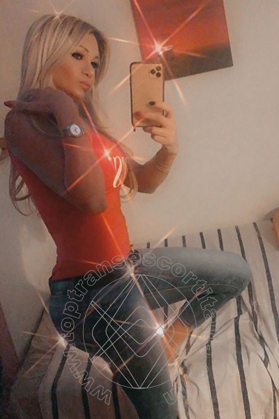 Foto selfie 379 di Pamy La Diva Stellare transescort Losanna