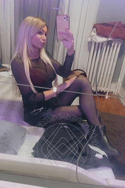 Foto selfie 374 di Pamy La Diva Stellare transescort Losanna