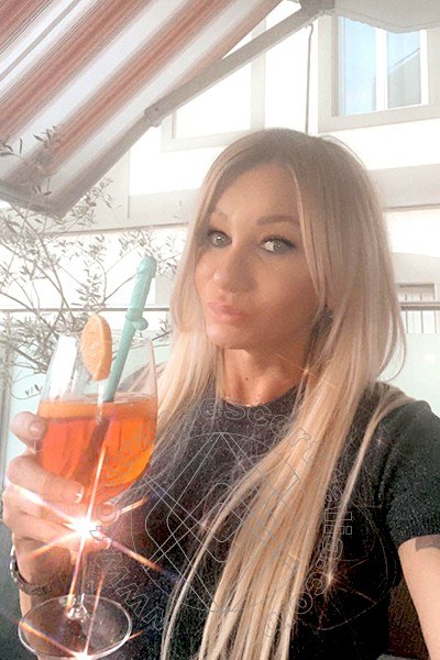 Foto selfie 371 di Pamy La Diva Stellare transescort Losanna
