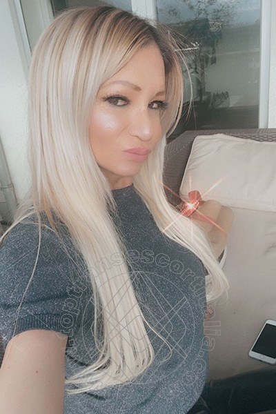 Foto selfie 370 di Pamy La Diva Stellare transescort Losanna