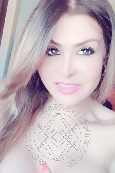 Foto selfie 85 di Isabella Santos transescort Catania
