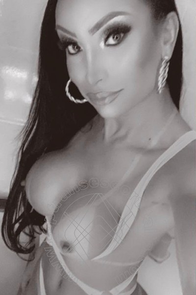 Foto selfie 21 di Brunet transescort Alba Adriatica