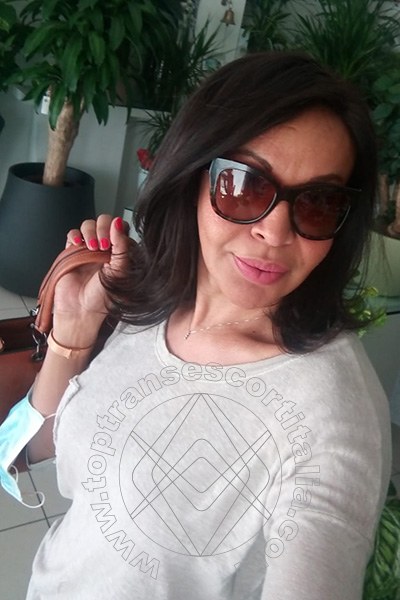 Foto selfie 124 di Tainá Oliveira transescort Prato