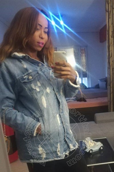 Foto selfie 45 di Leonna Pantera transescort Roma