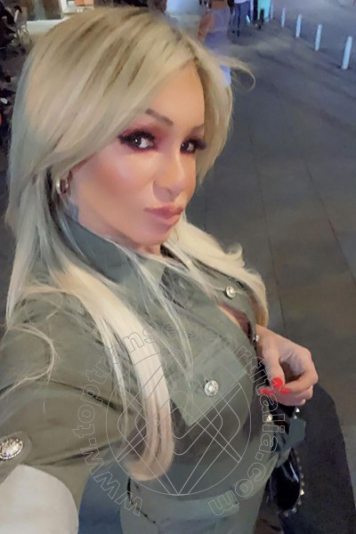Foto selfie 331 di Pamy La Diva Stellare transescort Losanna