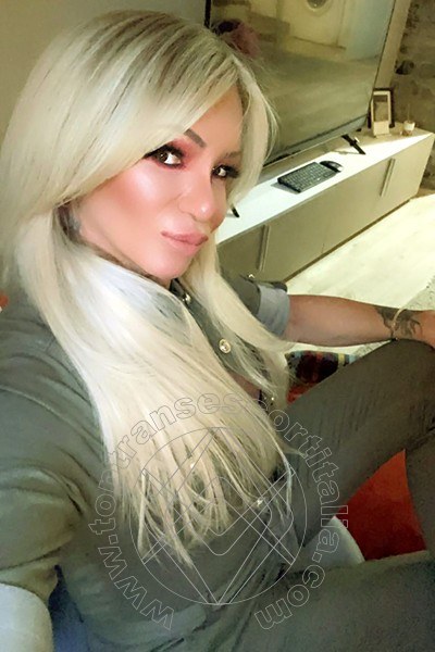 Foto selfie 315 di Pamy La Diva Stellare transescort Losanna