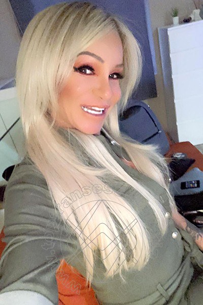 Foto selfie 334 di Pamy La Diva Stellare transescort Losanna