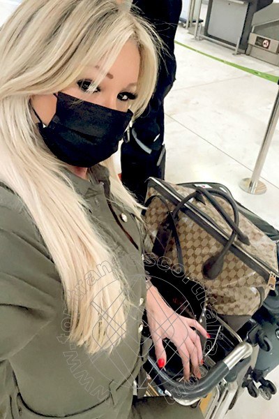 Foto selfie 330 di Pamy La Diva Stellare transescort Losanna