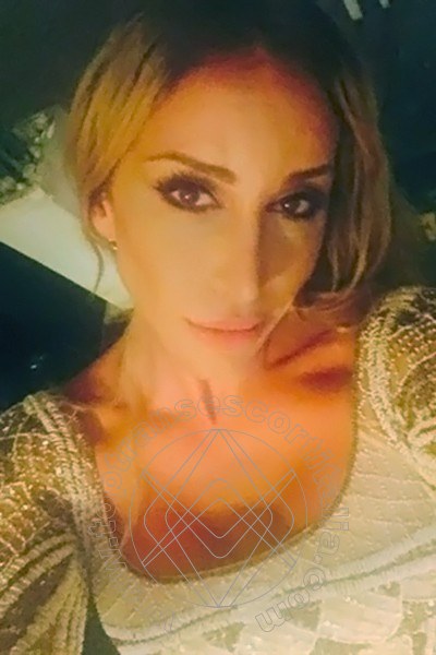 Foto selfie 2 di Miss Lena transescort Wiesbaden