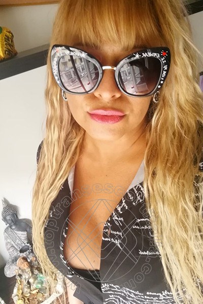 Foto selfie 23 di Sexy Diavolina transescort Villa Rosa