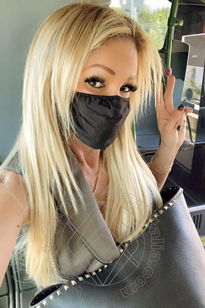 Foto selfie 234 di Pamy La Diva Stellare transescort Losanna