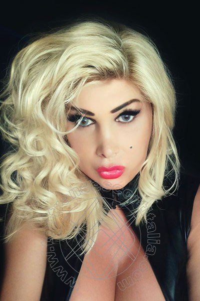 Foto selfie 38 di Yasmin Angel transescort Lido Di Dante