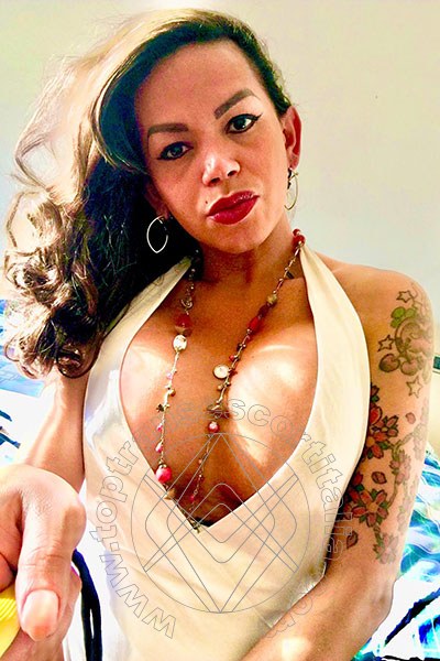 Foto selfie 2 di Drielly Riuston Pornostar transescort Montemarciano