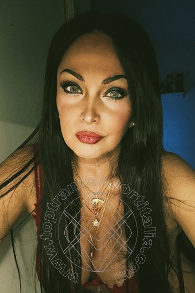 Foto selfie 22 di Dayane Callegare Pornostar transescort Albissola Marina