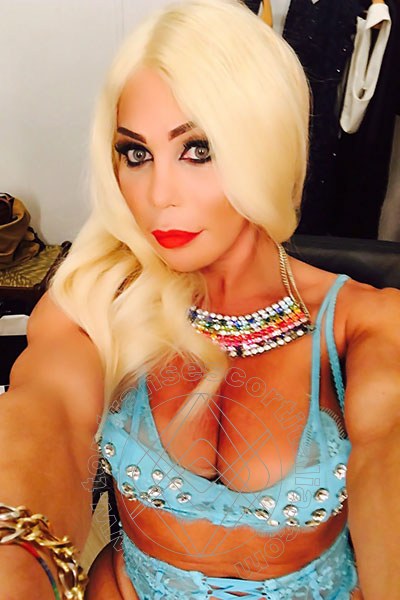 Foto selfie 14 di Barbie Bionda transescort Villa Rosa