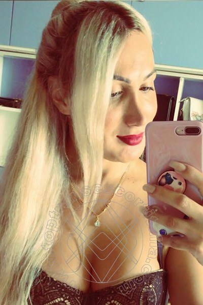 Foto selfie 81 di Raphaela Martins Pornostar transescort Albisola Superiore