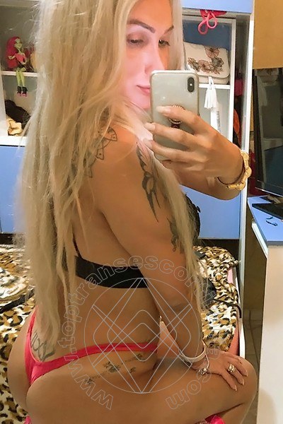 Foto selfie 73 di Raphaela Martins Pornostar transescort Albisola Superiore