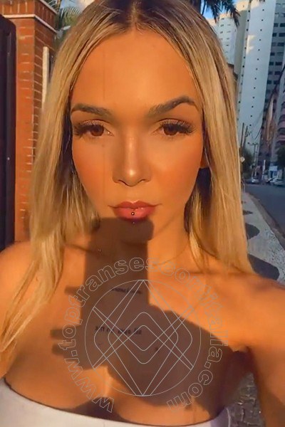 Foto selfie 6 di Elena Borges transescort Roma