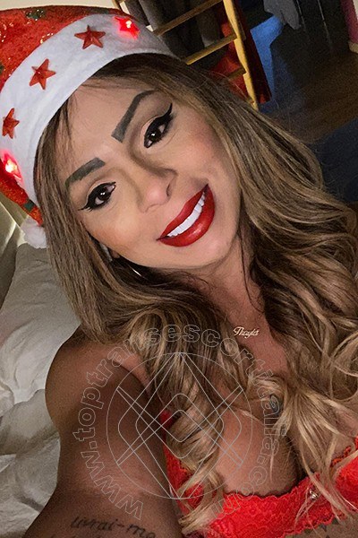 Foto selfie 23 di Thayla Santos Pornostar transescort Milano