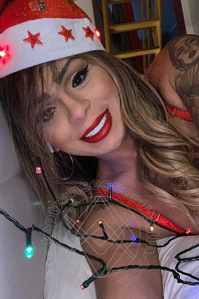 Foto selfie 17 di Thayla Santos Pornostar transescort Milano
