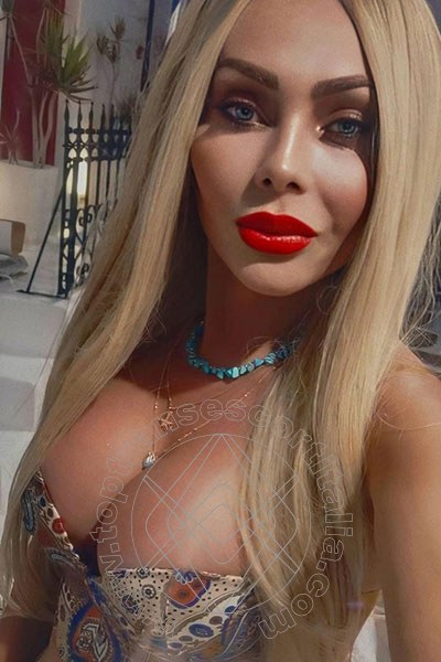 Foto selfie 10 di Chrystal Medeiros Pornostar transescort Pescara