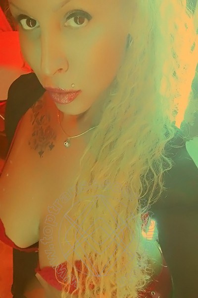 Foto selfie 23 di Barby Piel Morena Latina transescort Hannover