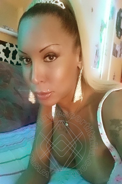 Foto selfie 15 di Barby Piel Morena Latina transescort Hannover