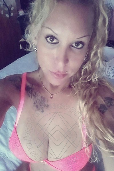 Foto selfie 40 di Barby Piel Morena Latina transescort Hannover