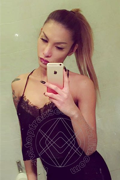 Foto selfie 2 di Nina La Bambola Asiatica transescort Firenze