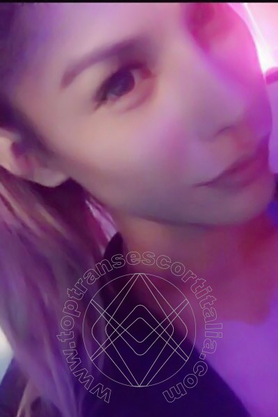 Foto selfie di Nina La Bambola Asiatica transescort Firenze