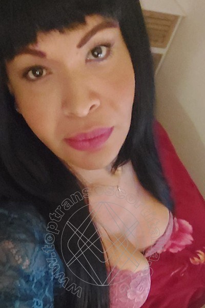 Foto selfie 105 di Tainá Oliveira transescort Prato