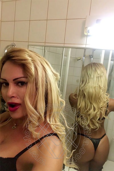 Foto selfie 4 di Victoria Markez transescort Rimini